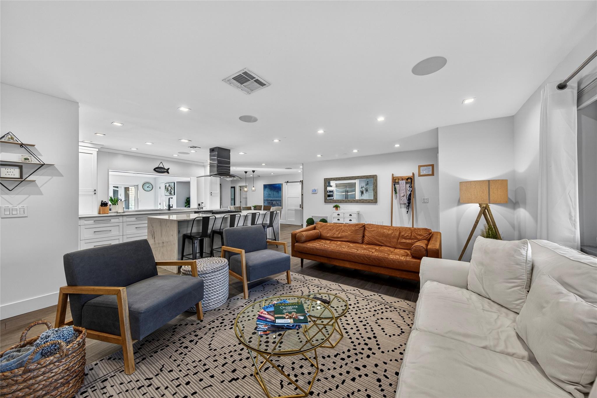 1959 SE 25th Ave Fort Lauderdale, FL 33316