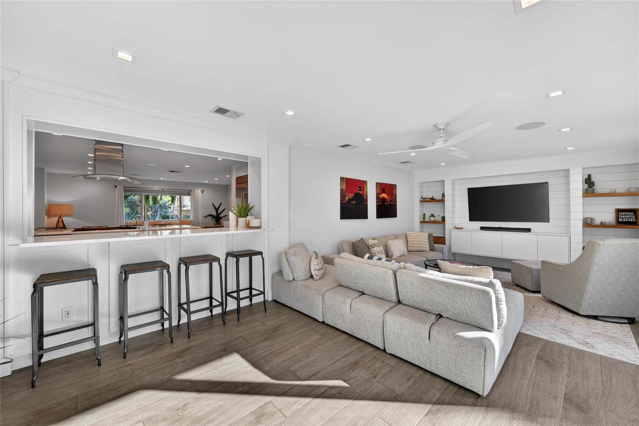 1959 SE 25th Ave Fort Lauderdale, FL 33316