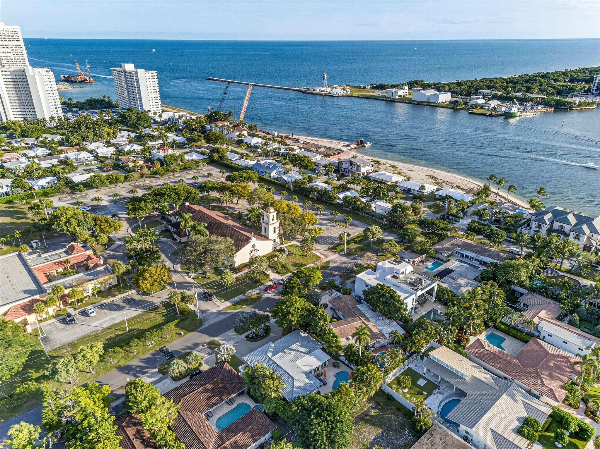 1959 SE 25th Ave Fort Lauderdale, FL 33316