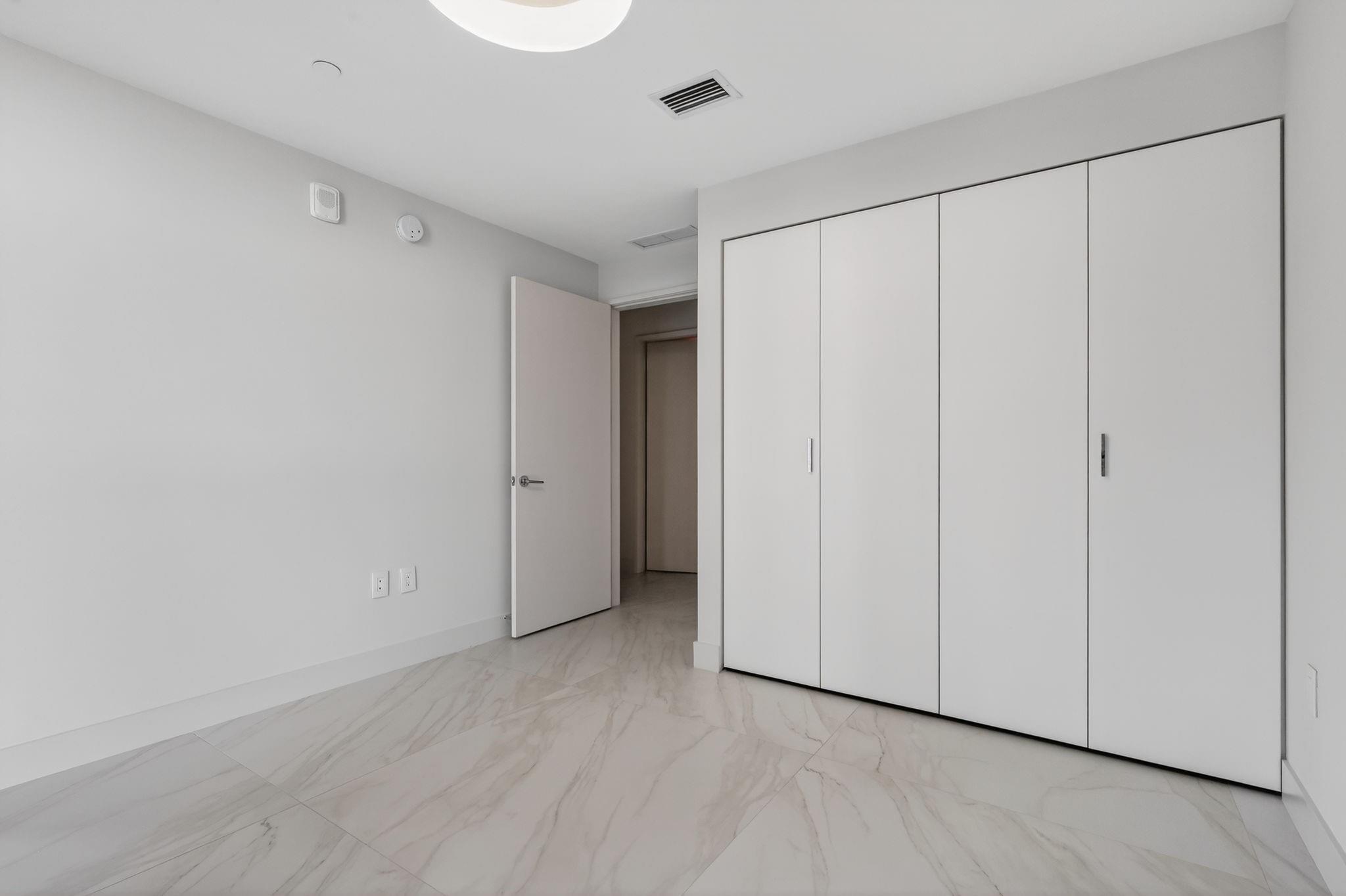 700 NE 24th St #2207 Miami, FL 33137