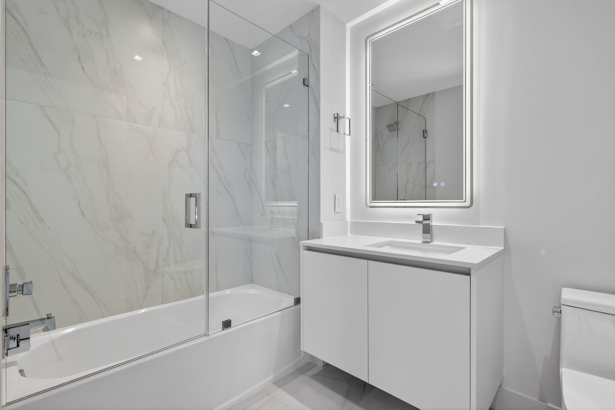 700 NE 24th St #2207 Miami, FL 33137