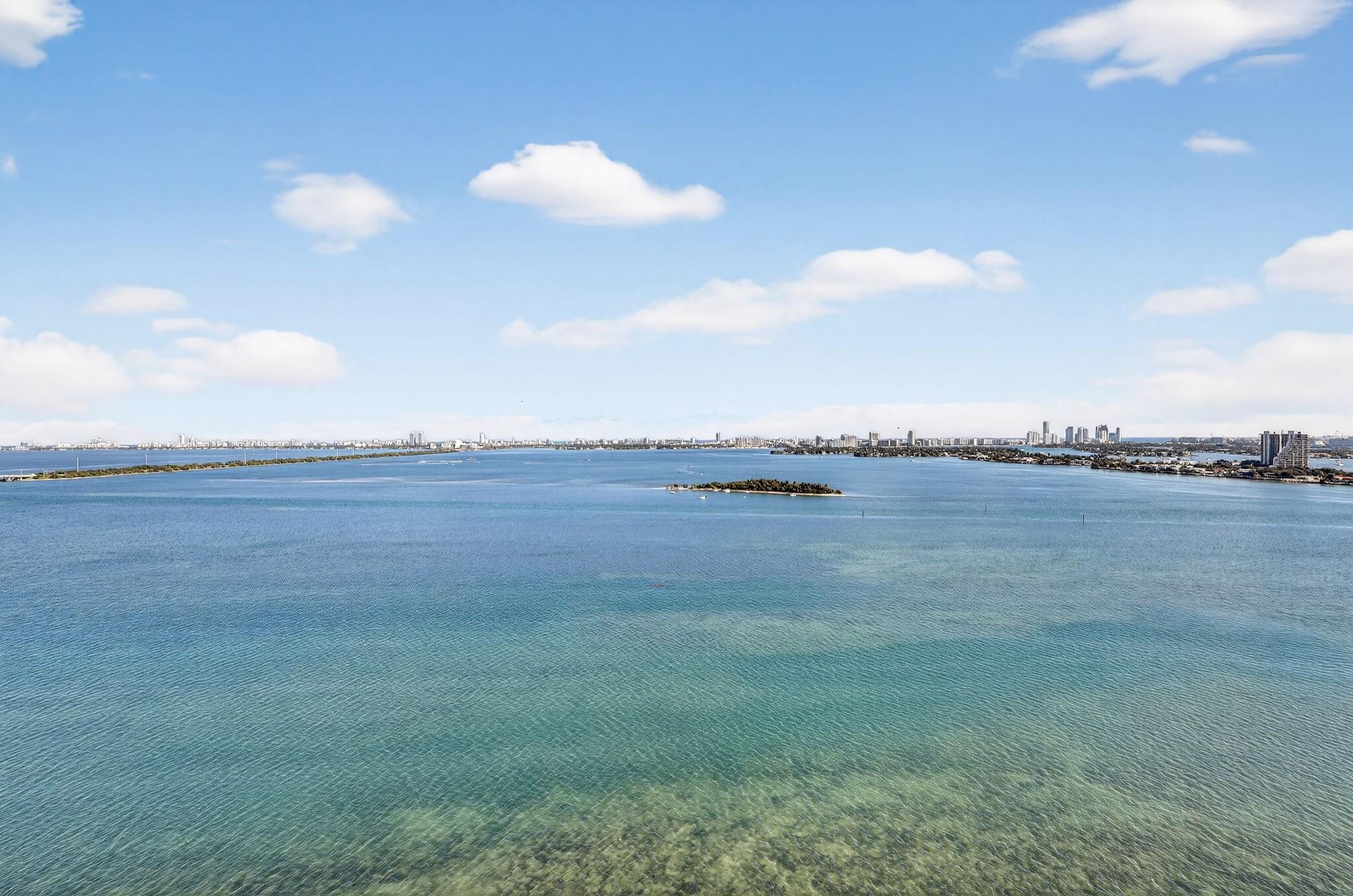 700 NE 24th St #2207 Miami, FL 33137