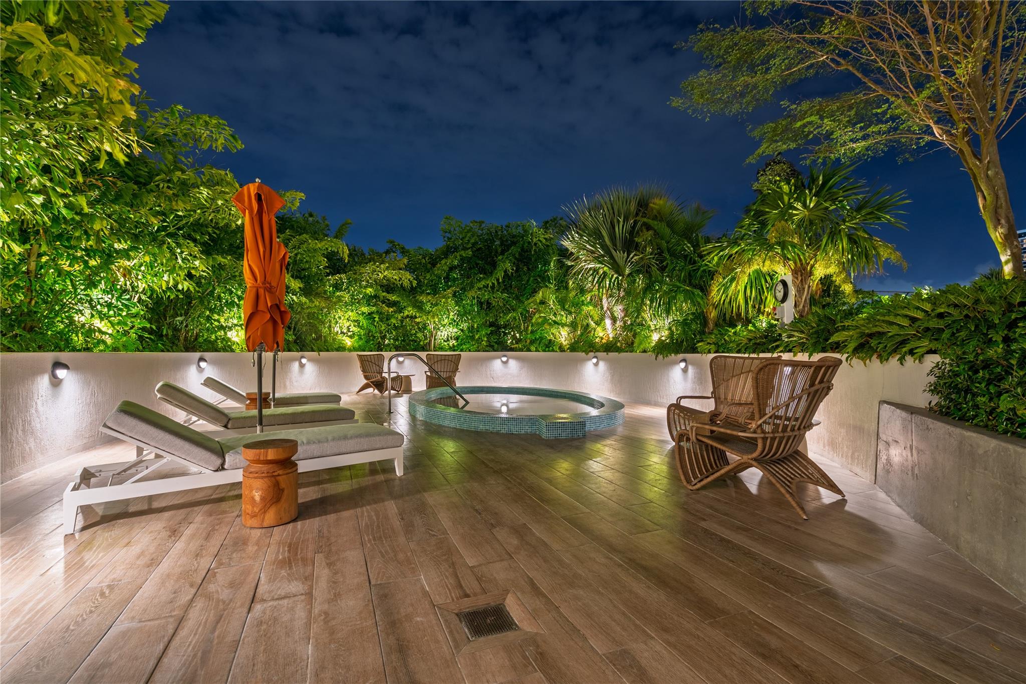 700 NE 24th St #2207 Miami, FL 33137