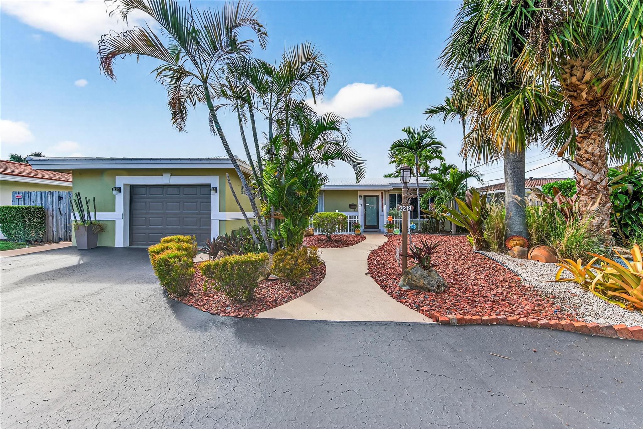 2213 NE 16th Ave Wilton Manors, FL 33305