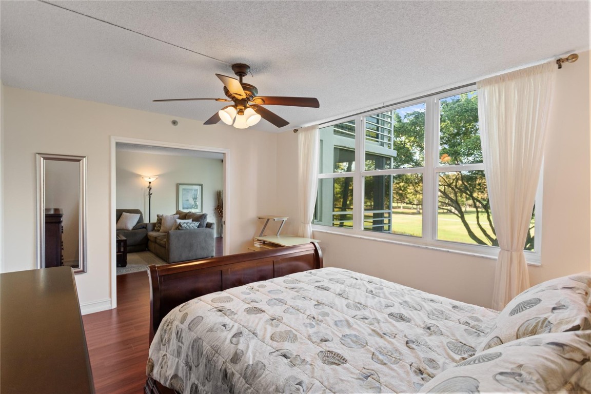 4015 W Palm Aire Dr #304 Pompano Beach, FL 33069