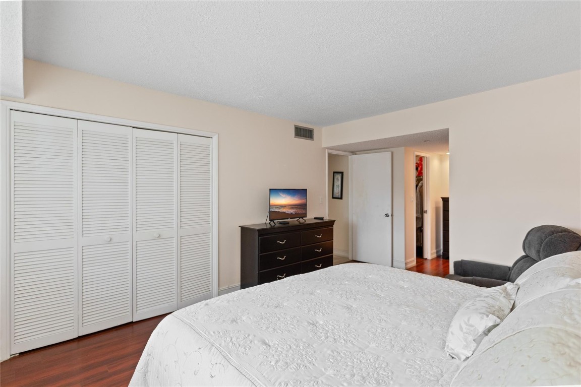 4015 W Palm Aire Dr #304 Pompano Beach, FL 33069