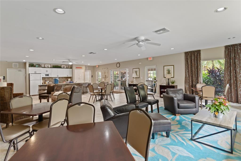 4015 W Palm Aire Dr #304 Pompano Beach, FL 33069