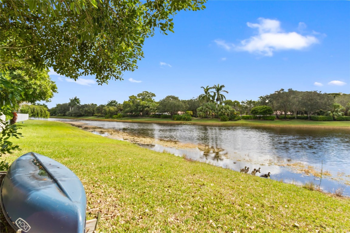 942 Windward Way Weston, FL 33327