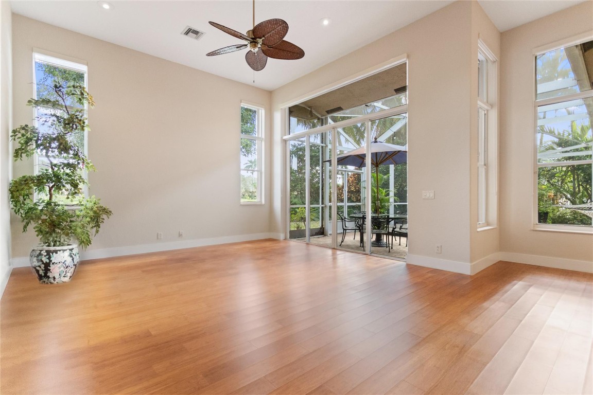 942 Windward Way Weston, FL 33327