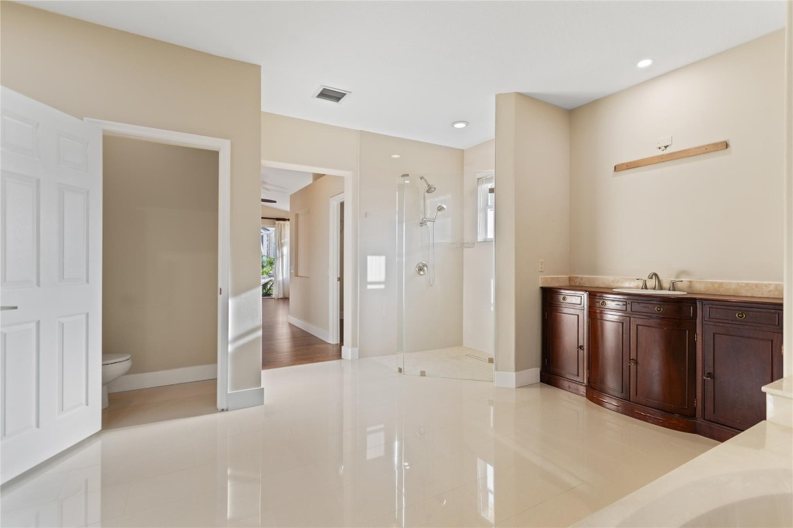 942 Windward Way Weston, FL 33327