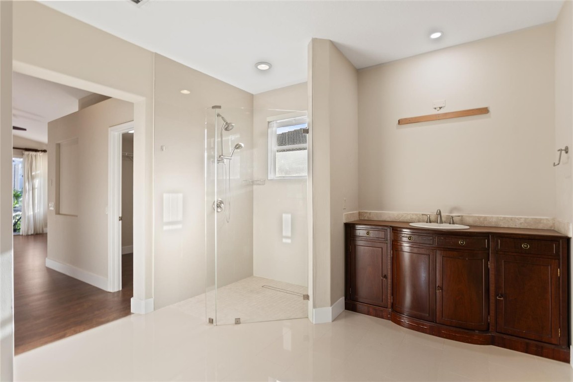 942 Windward Way Weston, FL 33327