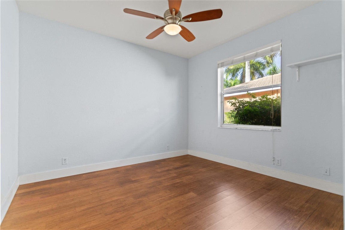 942 Windward Way Weston, FL 33327