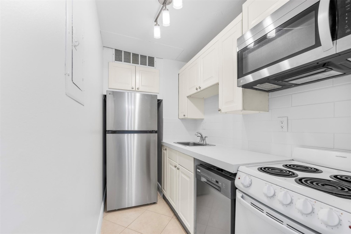 815 Middle Riv #115 Fort Lauderdale, FL 33304