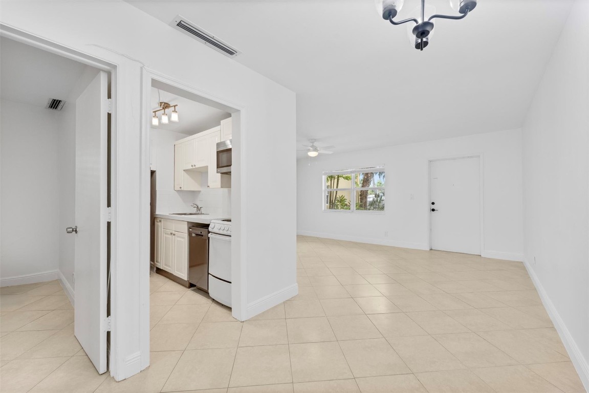 815 Middle Riv #115 Fort Lauderdale, FL 33304