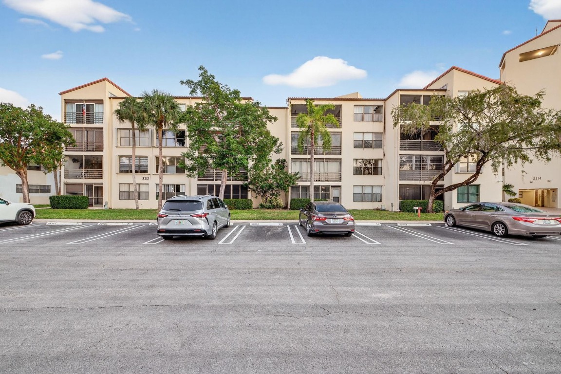 2312 S Cypress Bnd #405