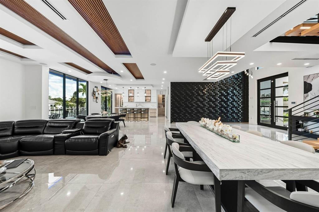 2581 NE 50th Lighthouse Point, FL 33064