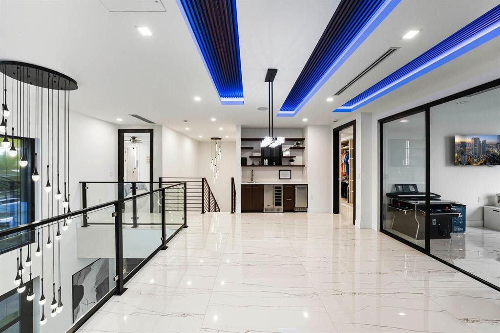 2581 NE 50th Lighthouse Point, FL 33064