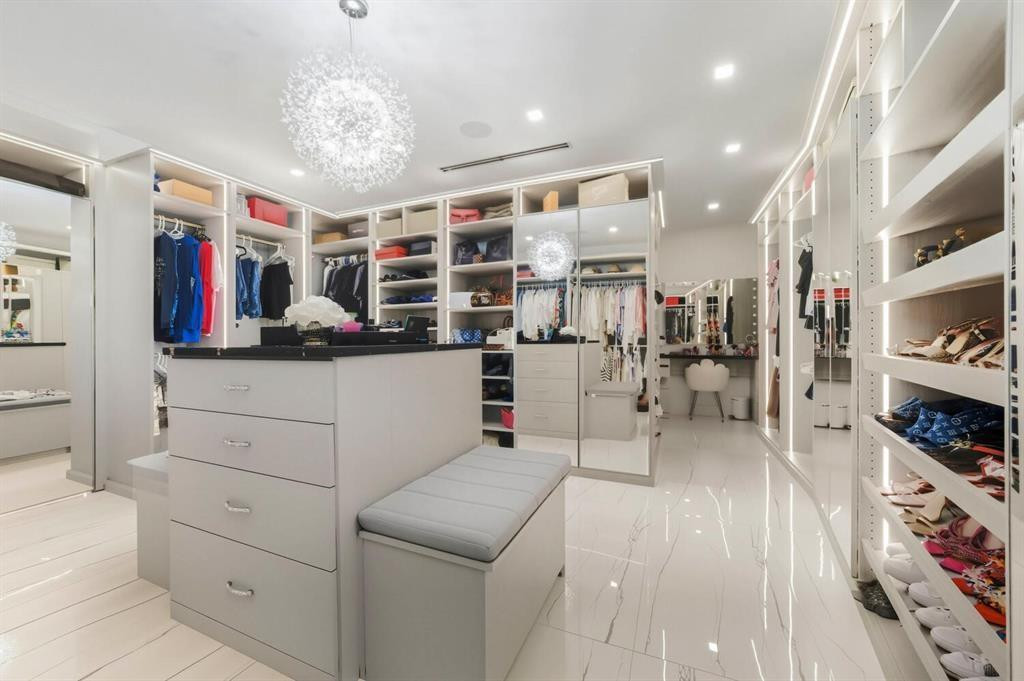 2581 NE 50th Lighthouse Point, FL 33064