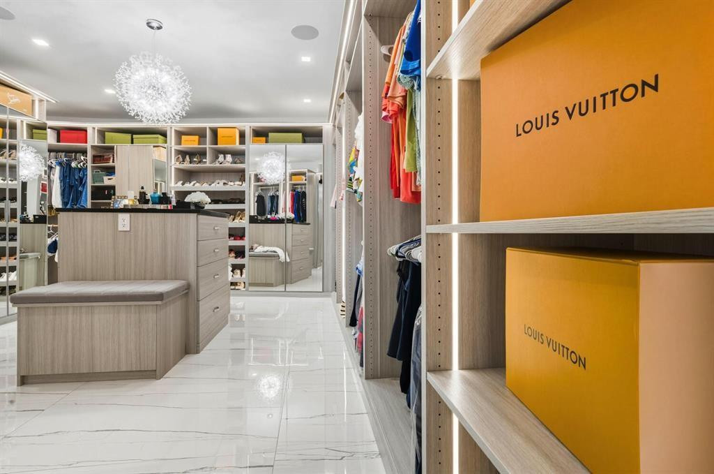 2581 NE 50th Lighthouse Point, FL 33064