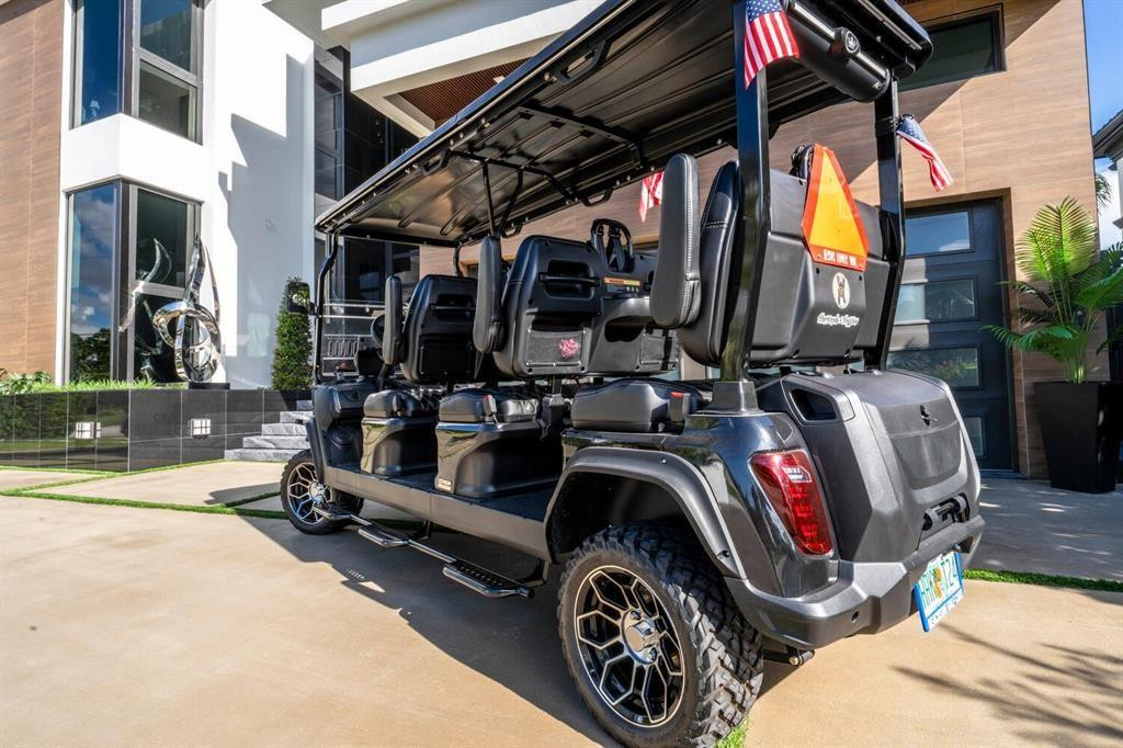 2581 NE 50th Lighthouse Point, FL 33064