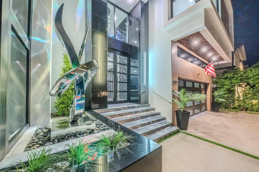 2581 NE 50th Lighthouse Point, FL 33064