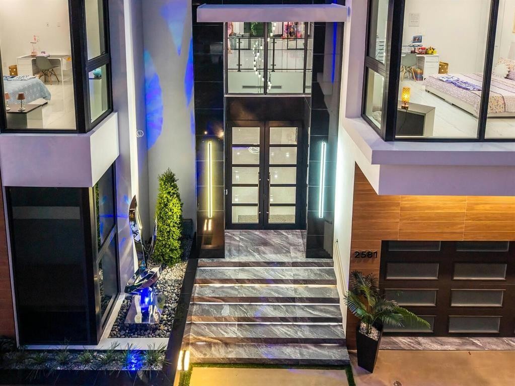 2581 NE 50th Lighthouse Point, FL 33064