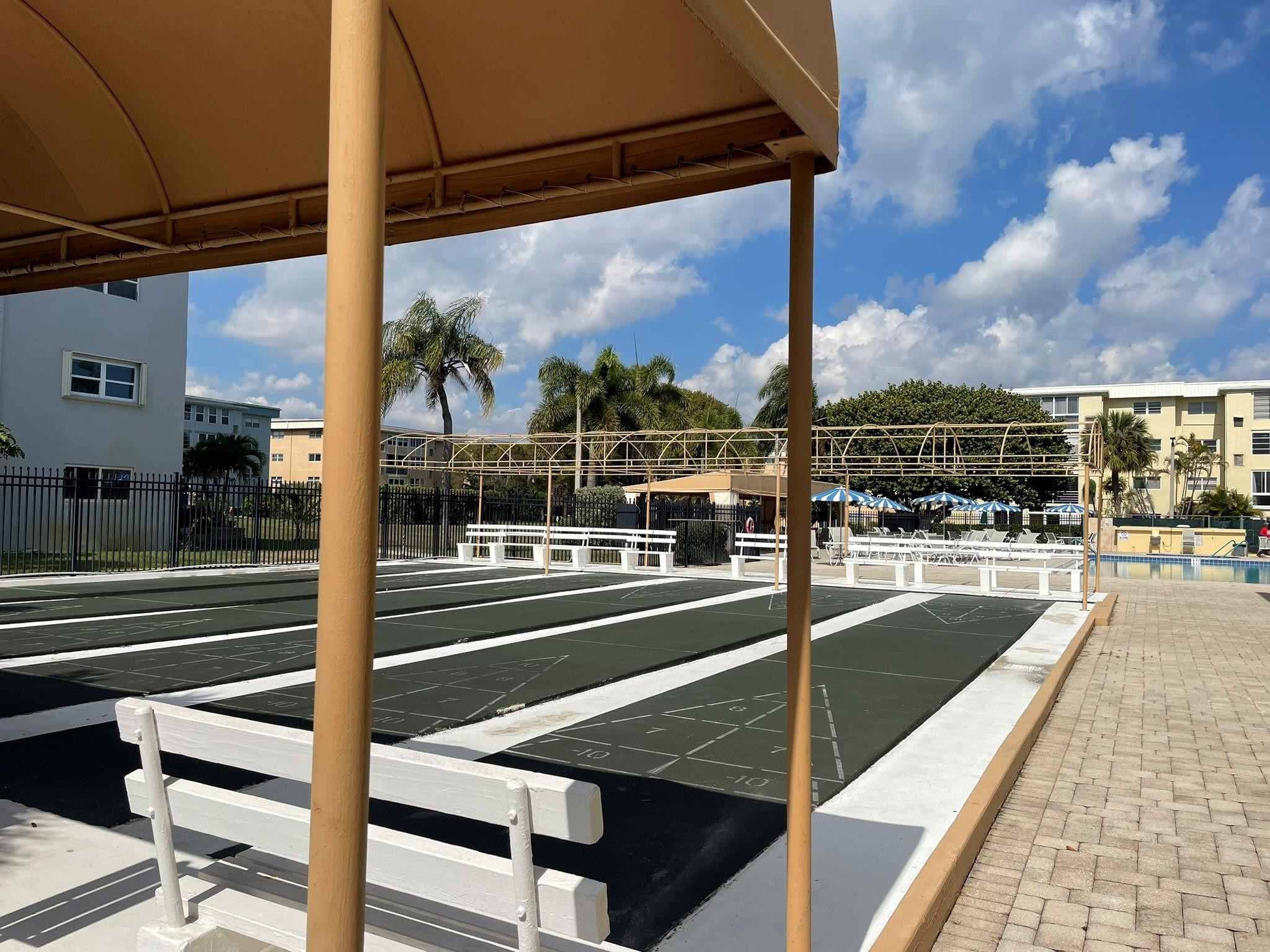 2520 NE 1st #411 Boynton Beach, FL 33435