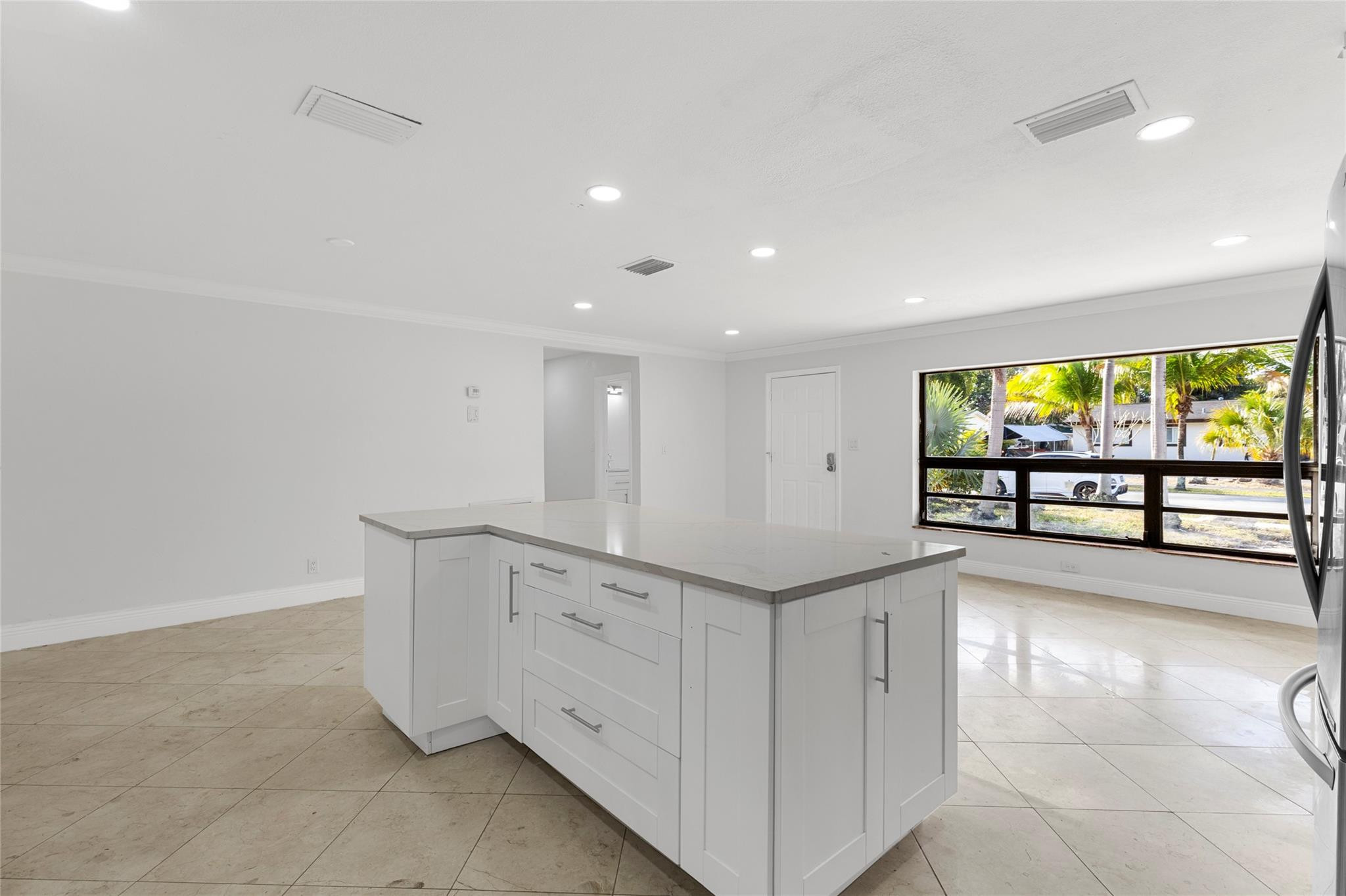 3313 SW 19th Fort Lauderdale, FL 33312