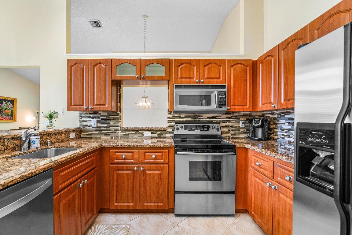 8918 SE Riverfront Ter Jupiter, FL 33469