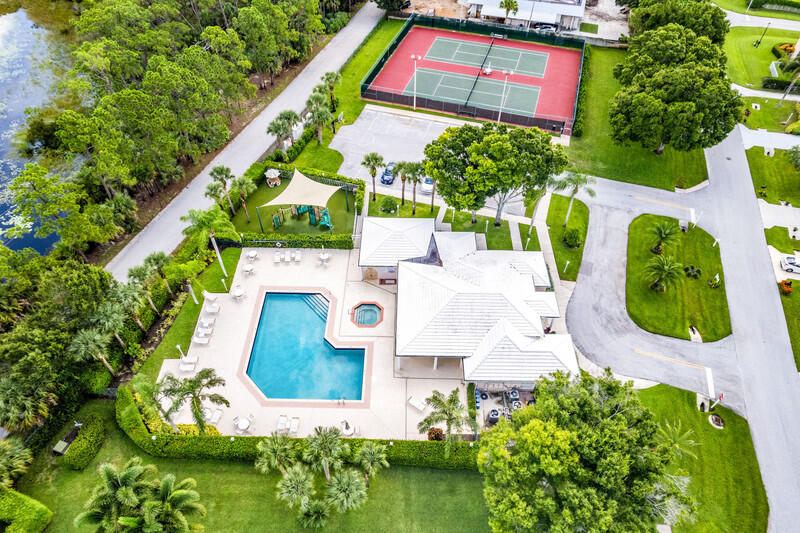 8918 SE Riverfront Ter Jupiter, FL 33469