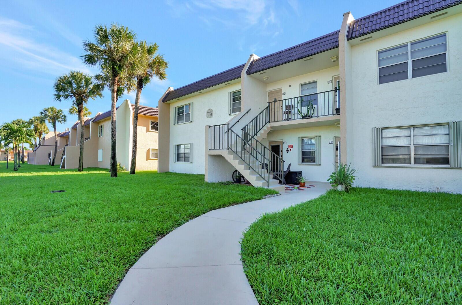 130 Lake Meryl Dr #226