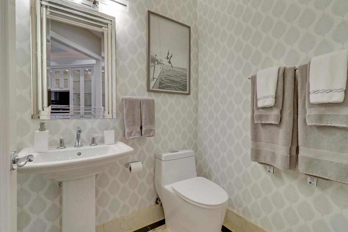 18808 SE Windward Is Ln Jupiter, FL 33458