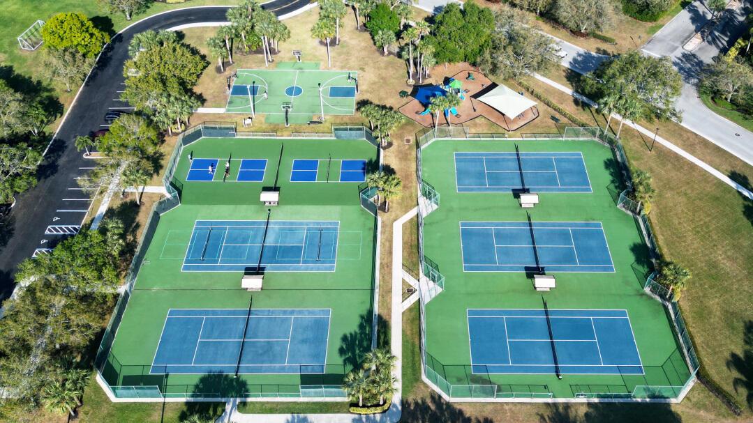 474 Otter Ln Jupiter, FL 33458