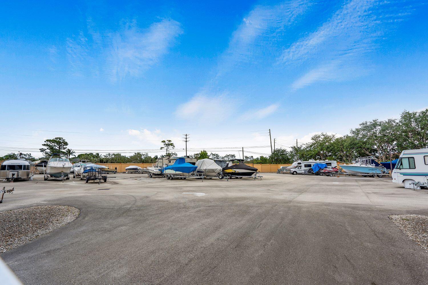 474 Otter Ln Jupiter, FL 33458