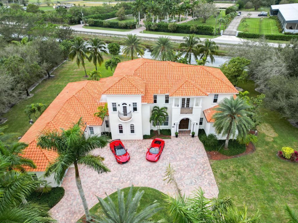 2685 Greenbriar Blvd
