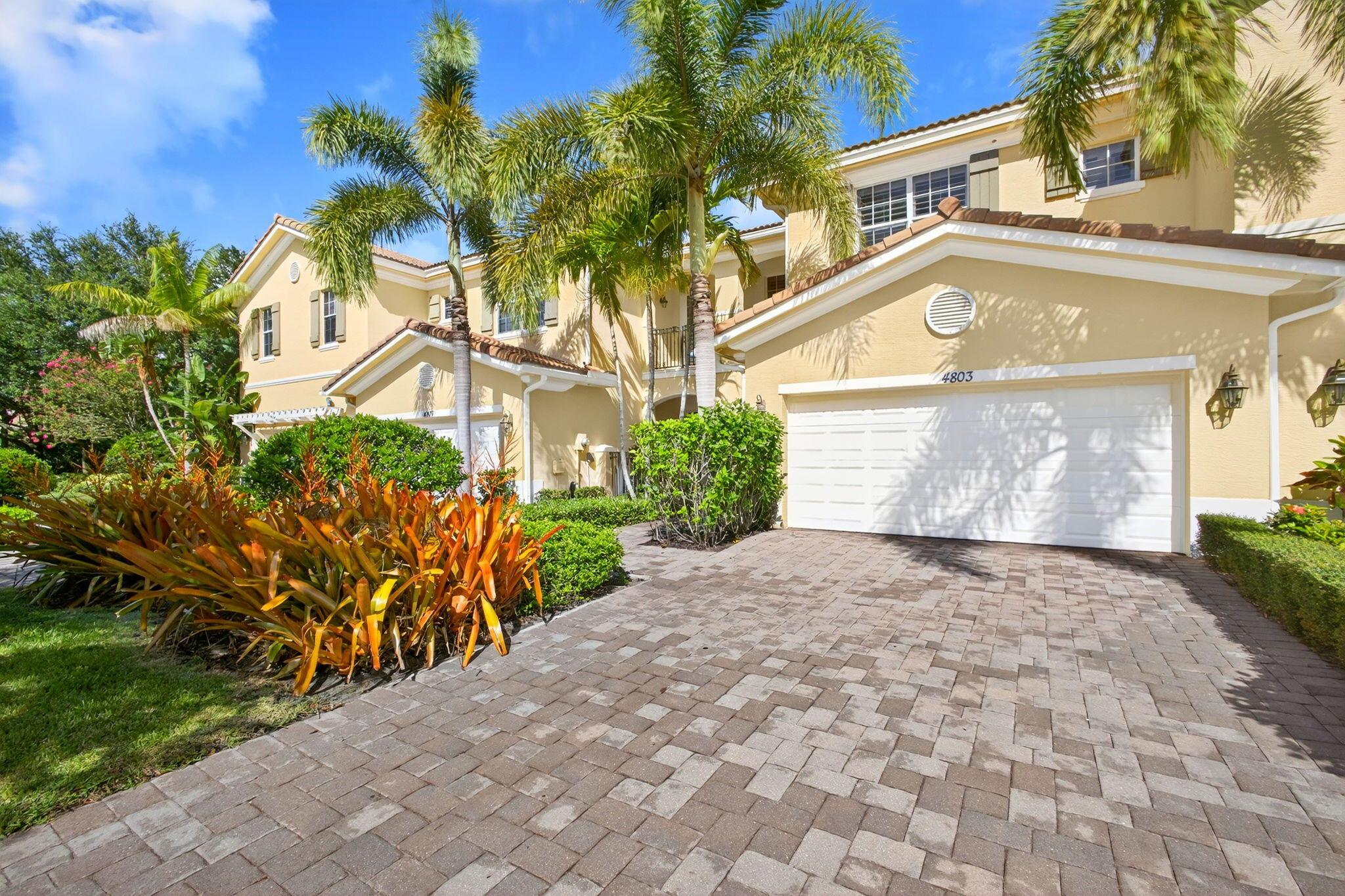 4803 Cadiz Cir