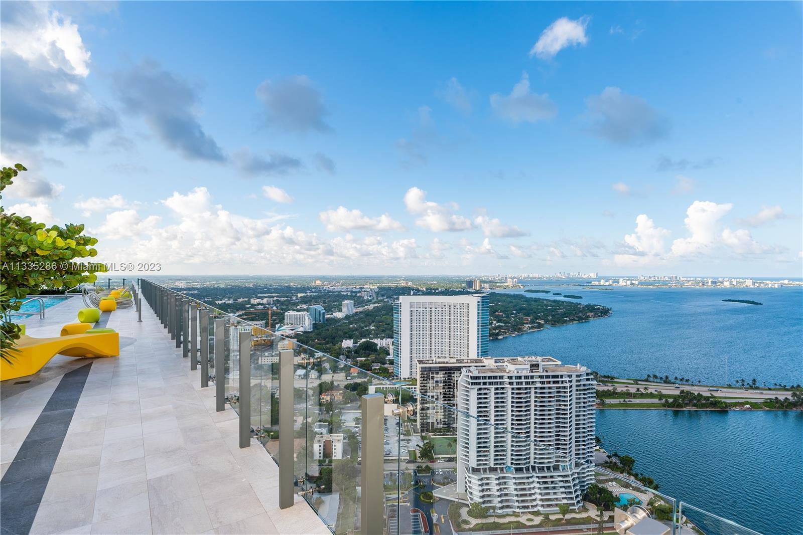 image Paraiso Bayviews Condo19
