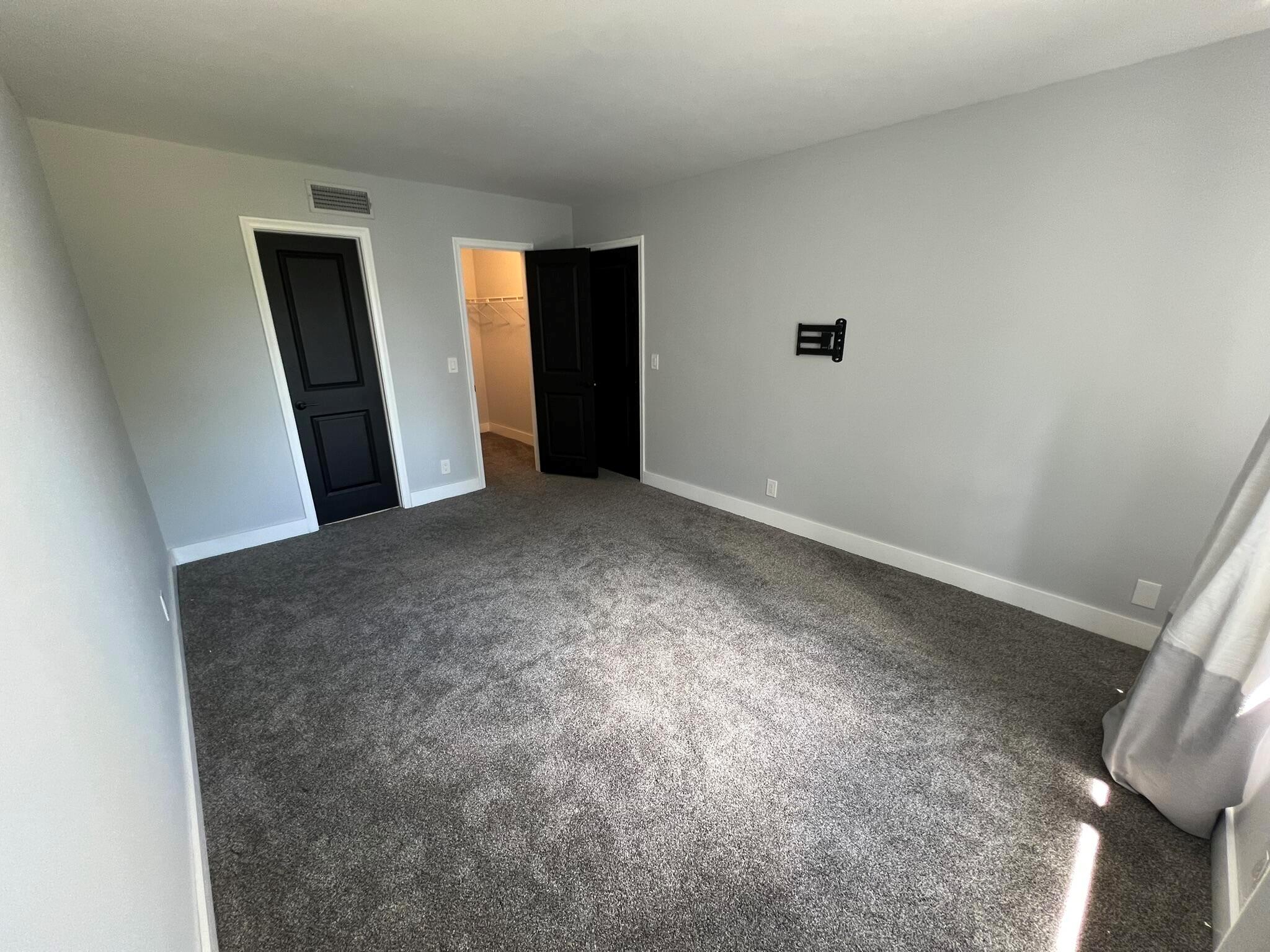 1630 Embassy Dr #306,West Palm Beach, FL 33401