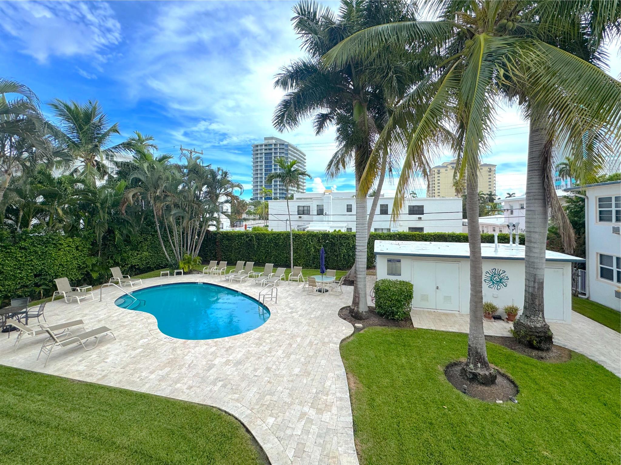 624 Orton Ave #7