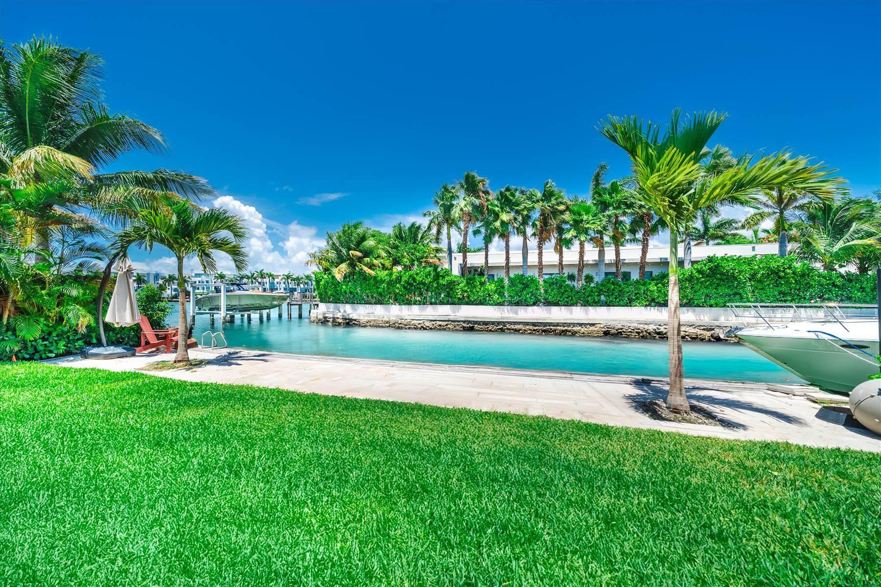 7610 Bayside Ln Miami Beach, FL 33141