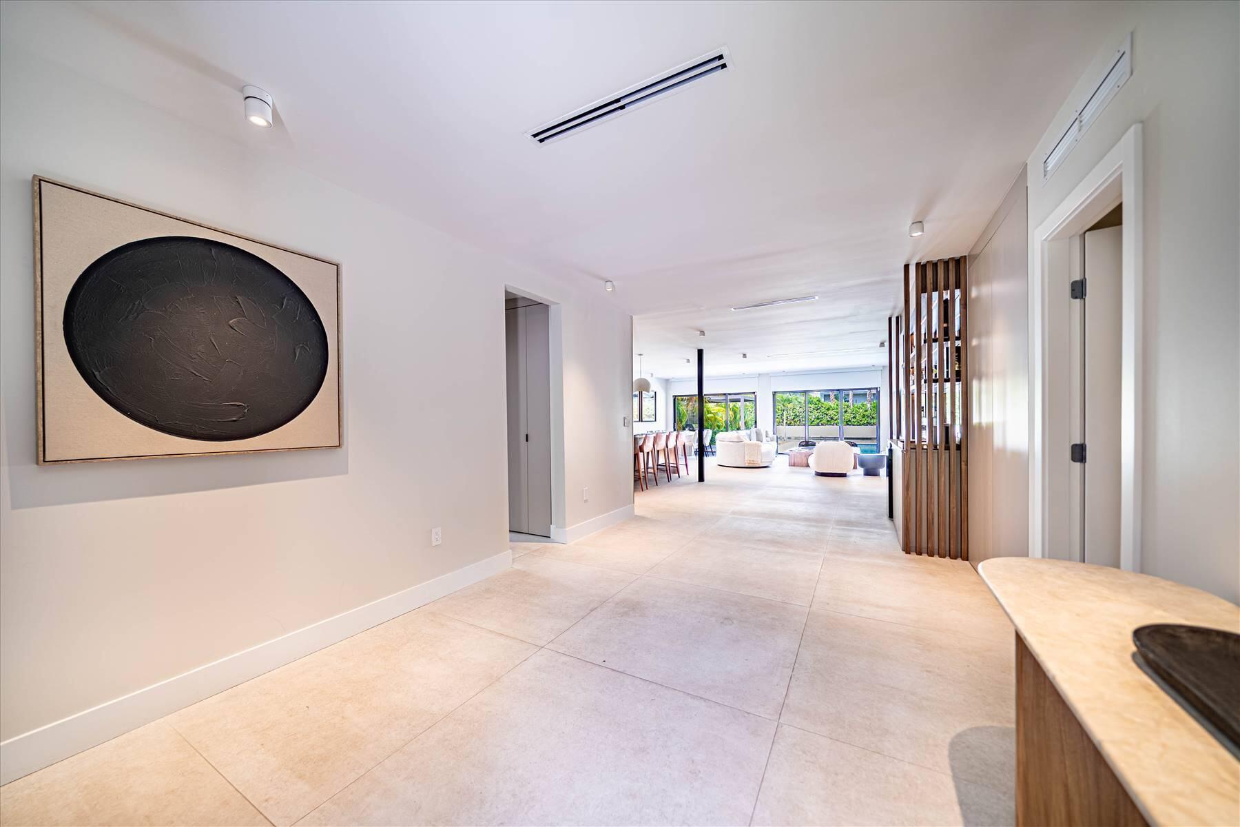 7610 Bayside Ln Miami Beach, FL 33141