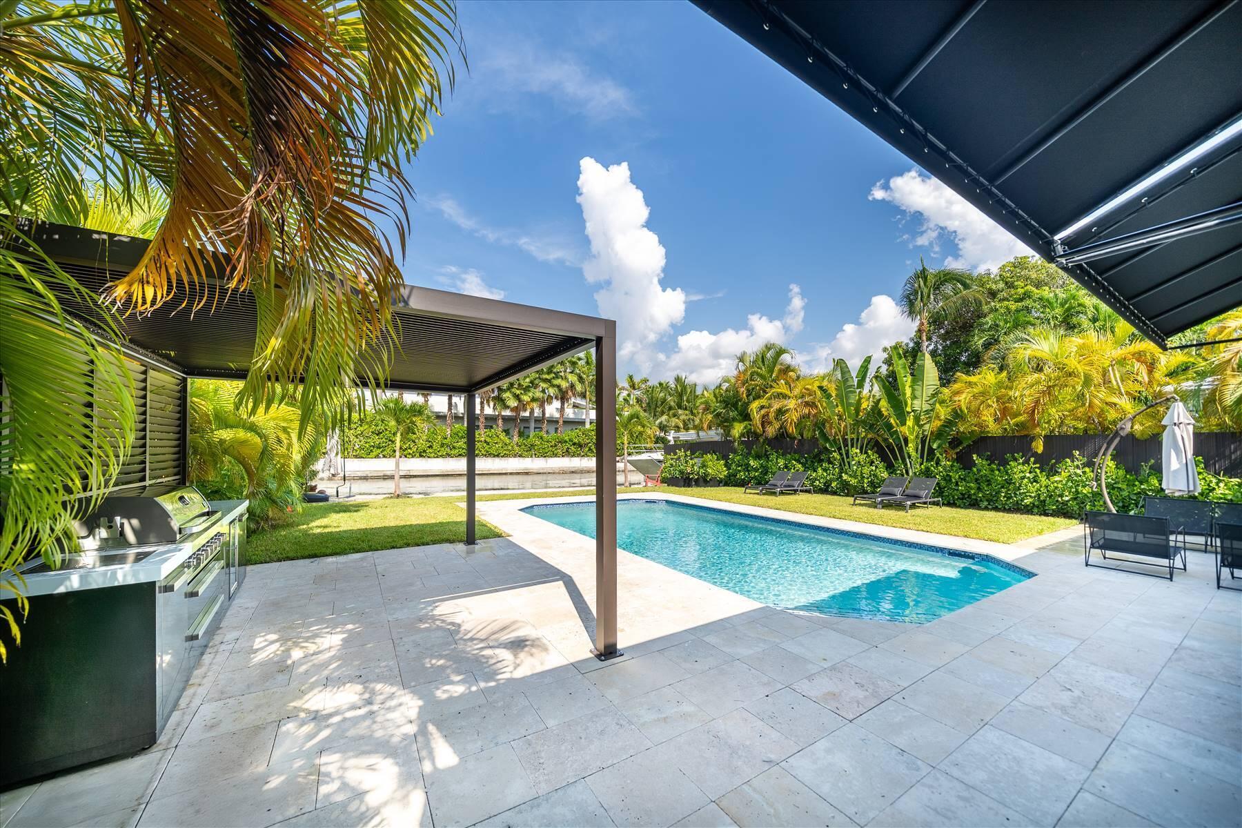 7610 Bayside Ln Miami Beach, FL 33141