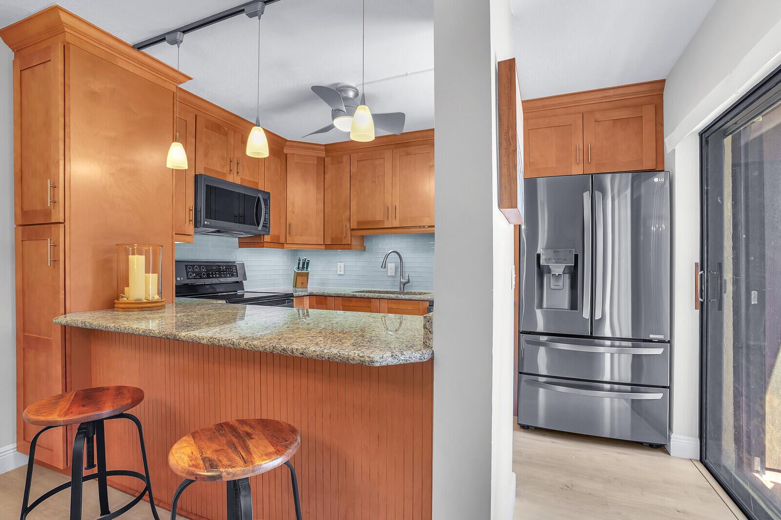 825 Center St #14a Jupiter, FL 33458