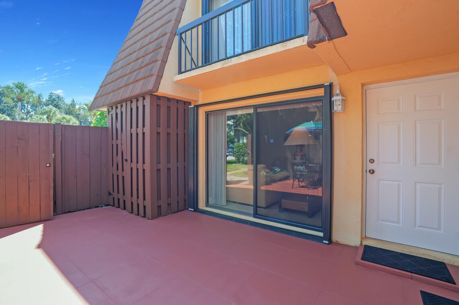 825 Center St #14a Jupiter, FL 33458