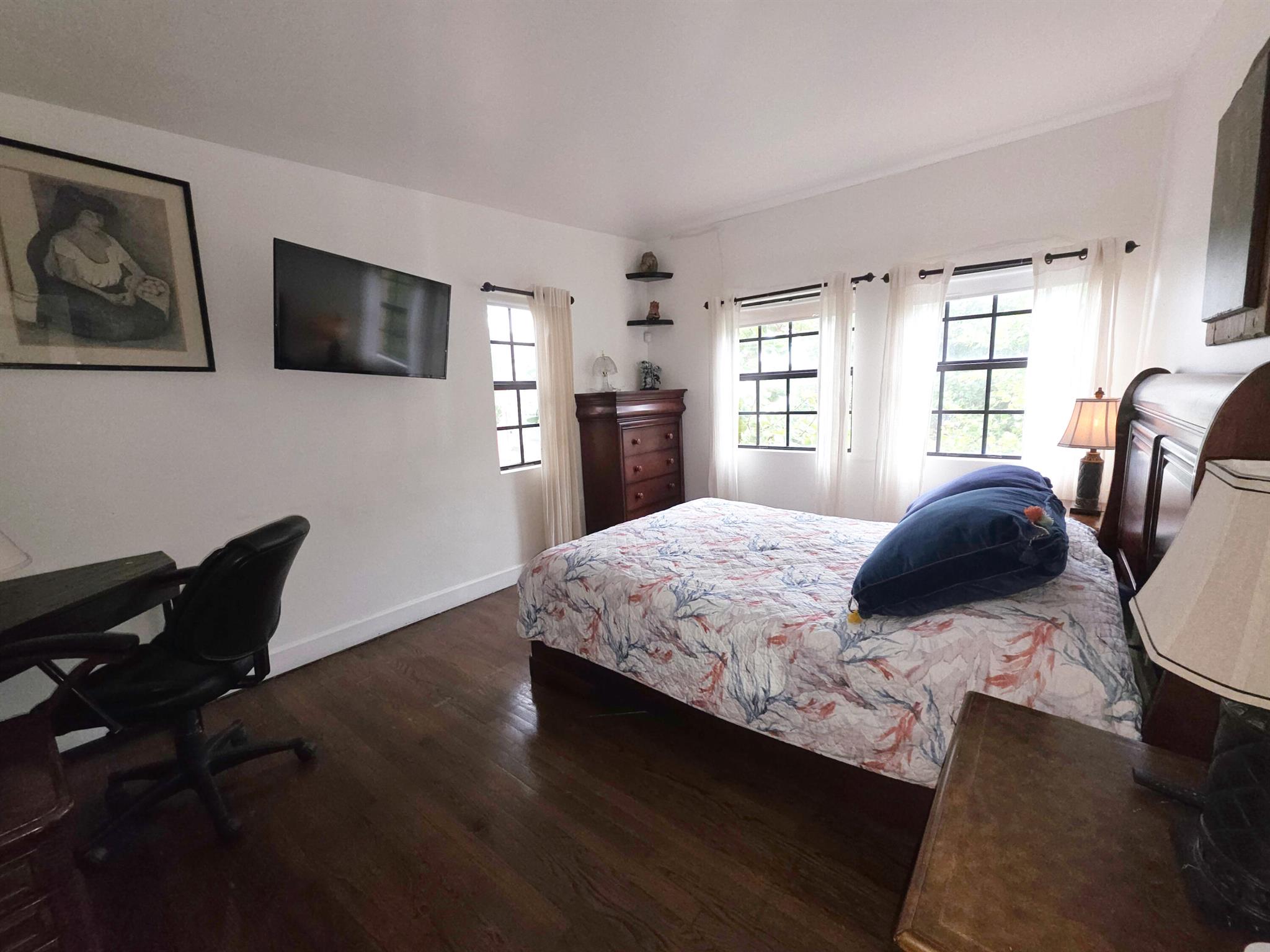 4200 N Surf Rd Hollywood, FL 33019