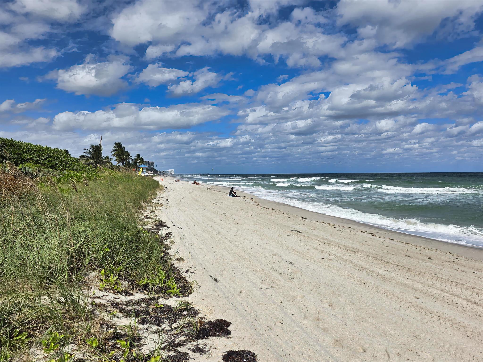 4200 N Surf Rd Hollywood, FL 33019