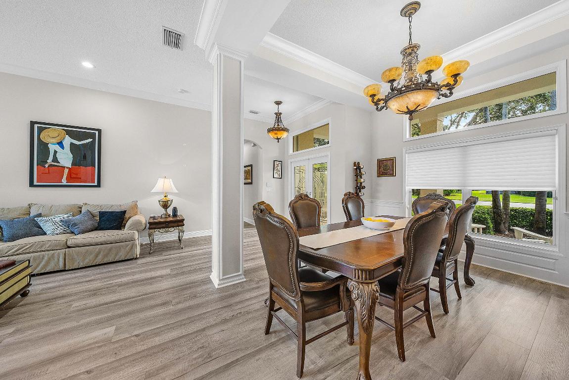 18670 SE Lakeside Jupiter, FL 33469