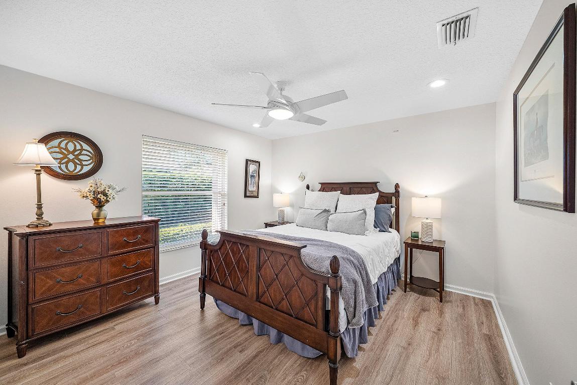 18670 SE Lakeside Jupiter, FL 33469