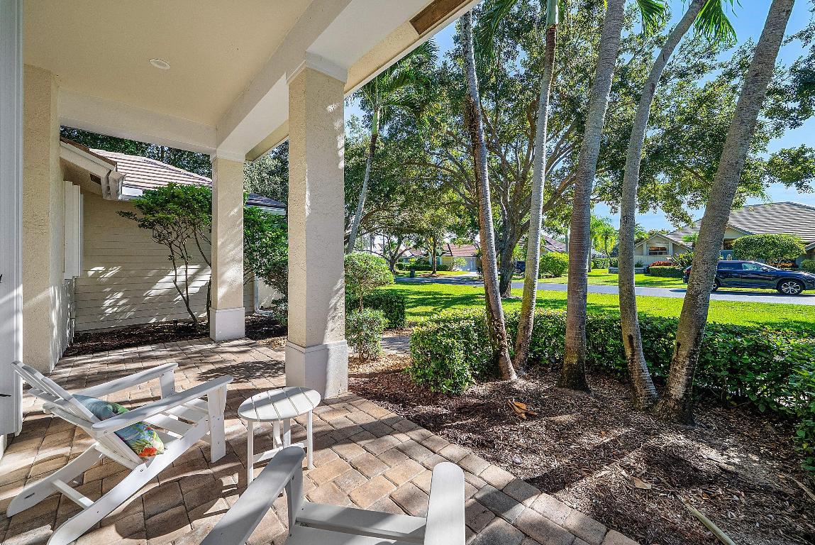 18670 SE Lakeside Jupiter, FL 33469