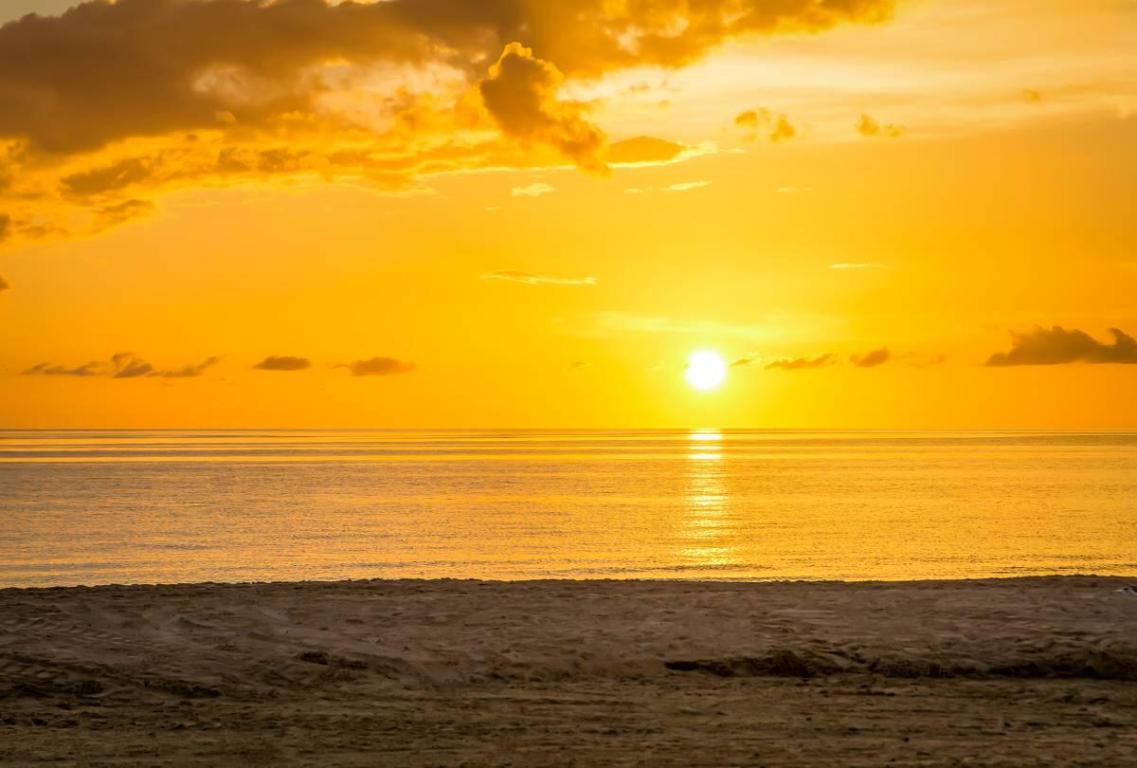 18670 SE Lakeside Jupiter, FL 33469